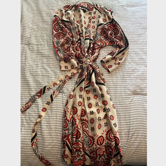 ZARA PRINTED WRAP DRESS - Picture 6 of 6